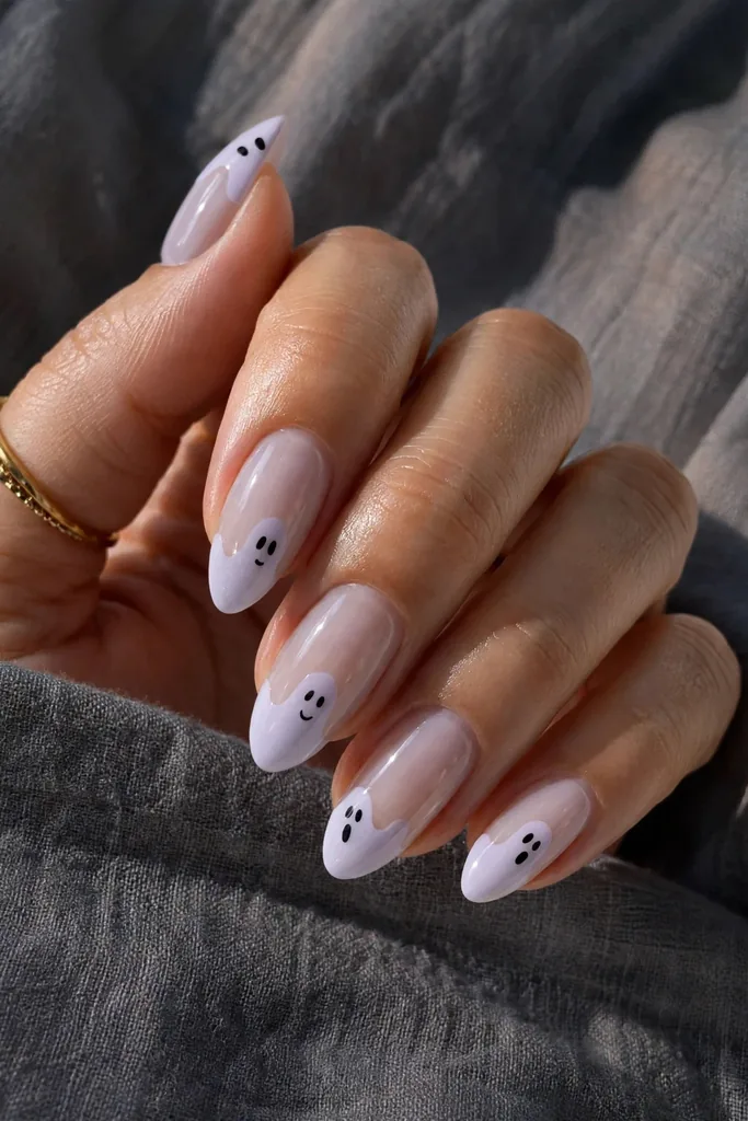 -ghost-shaped-french-tips